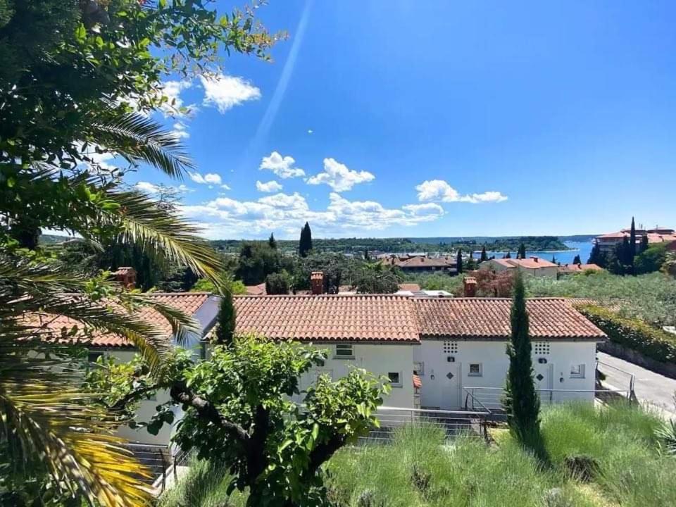 Calma Bungalows Portoroz Bagian luar foto